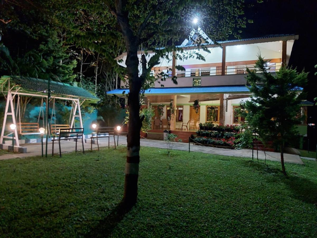 The Midway Jungle Resort Masinagudi Extérieur photo