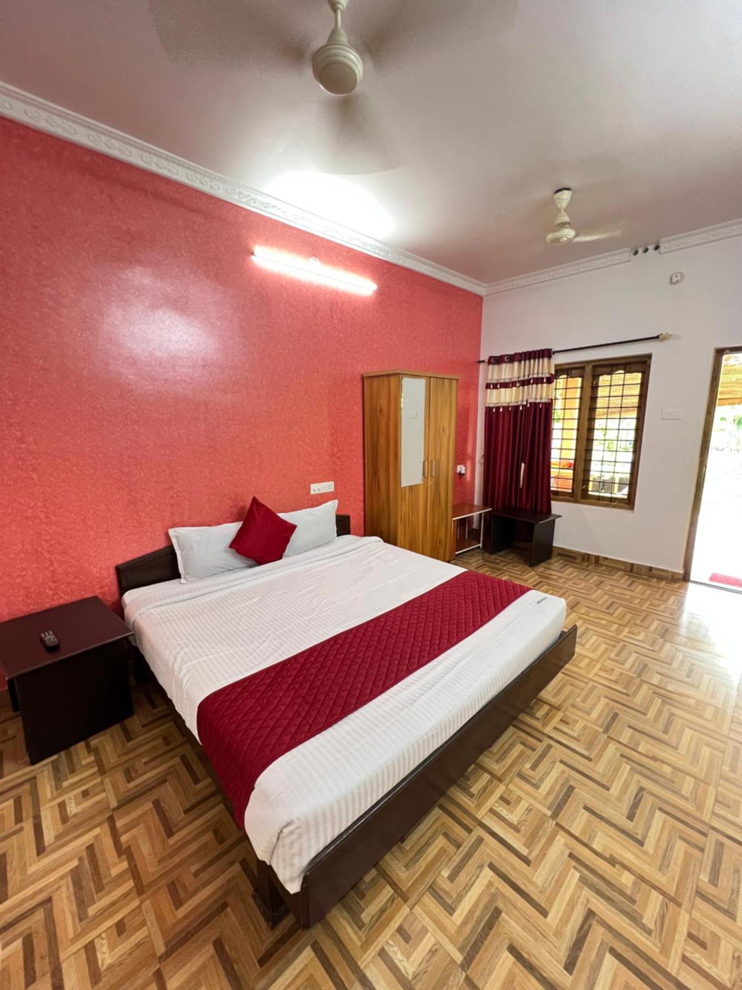 The Midway Jungle Resort Masinagudi Extérieur photo