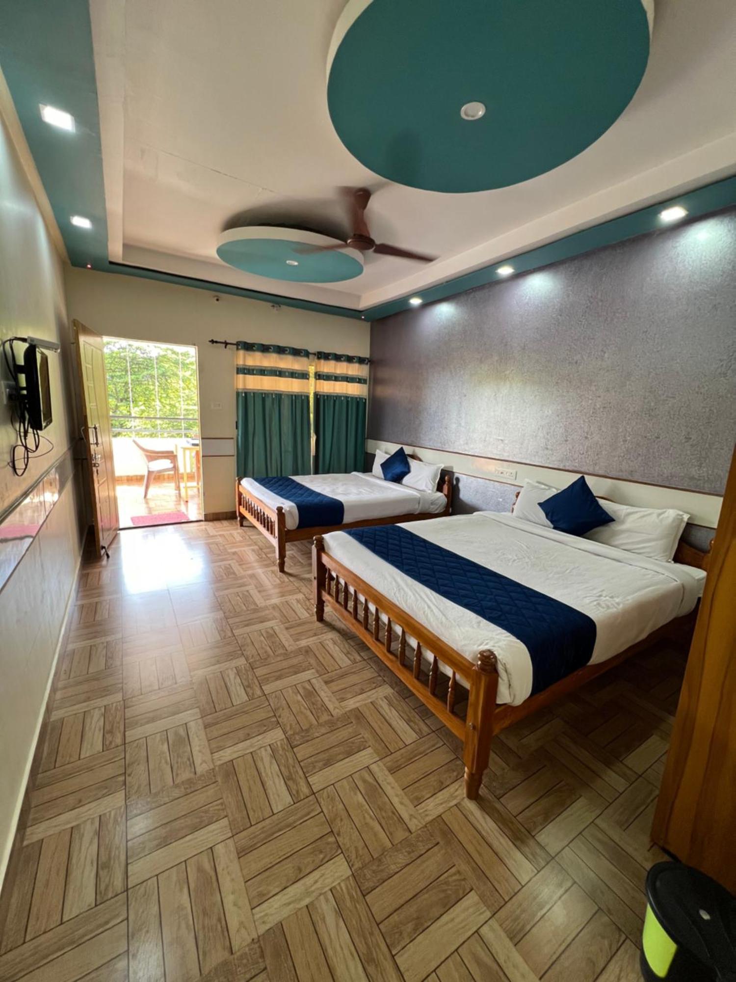 The Midway Jungle Resort Masinagudi Extérieur photo