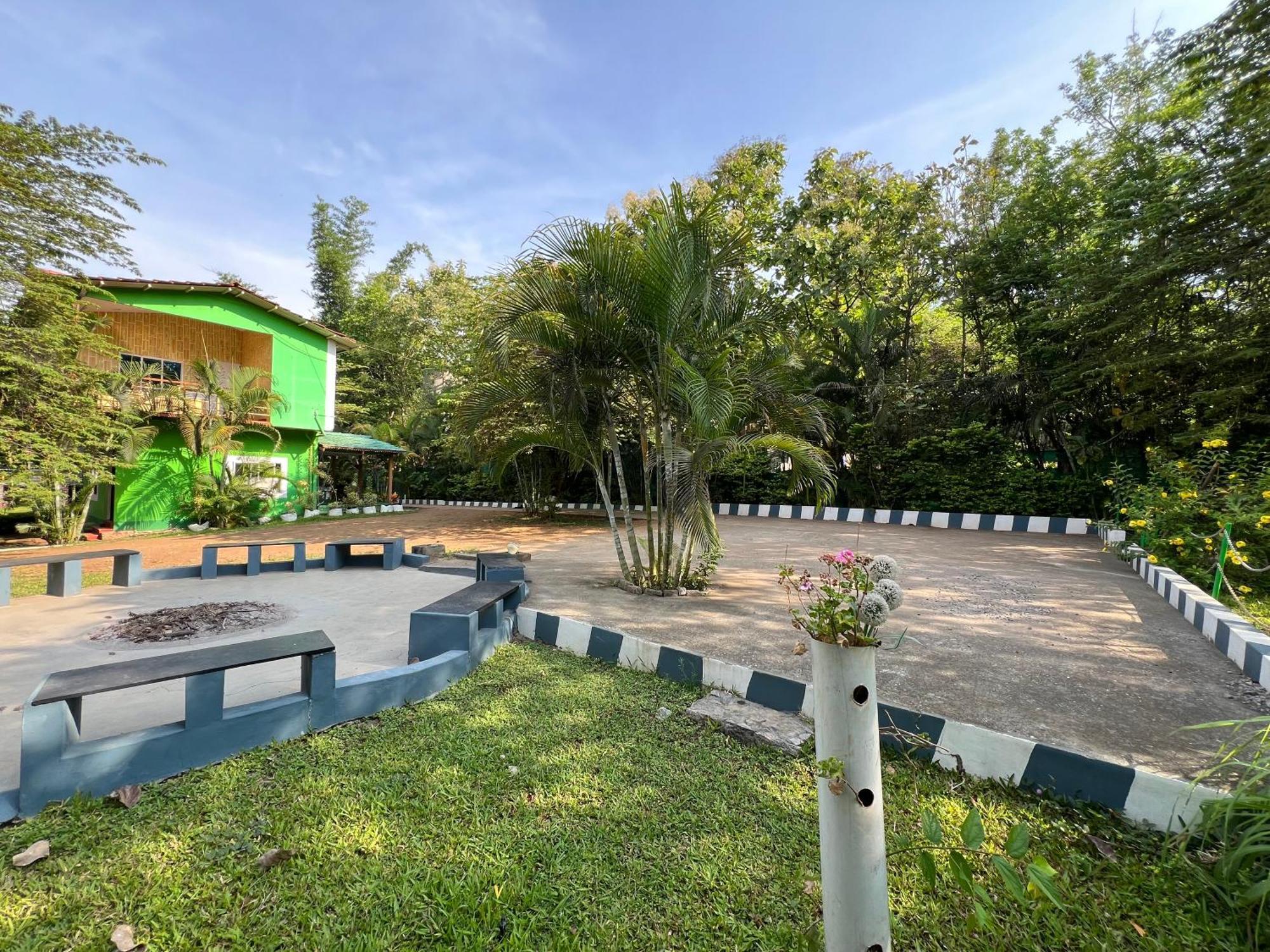 The Midway Jungle Resort Masinagudi Extérieur photo