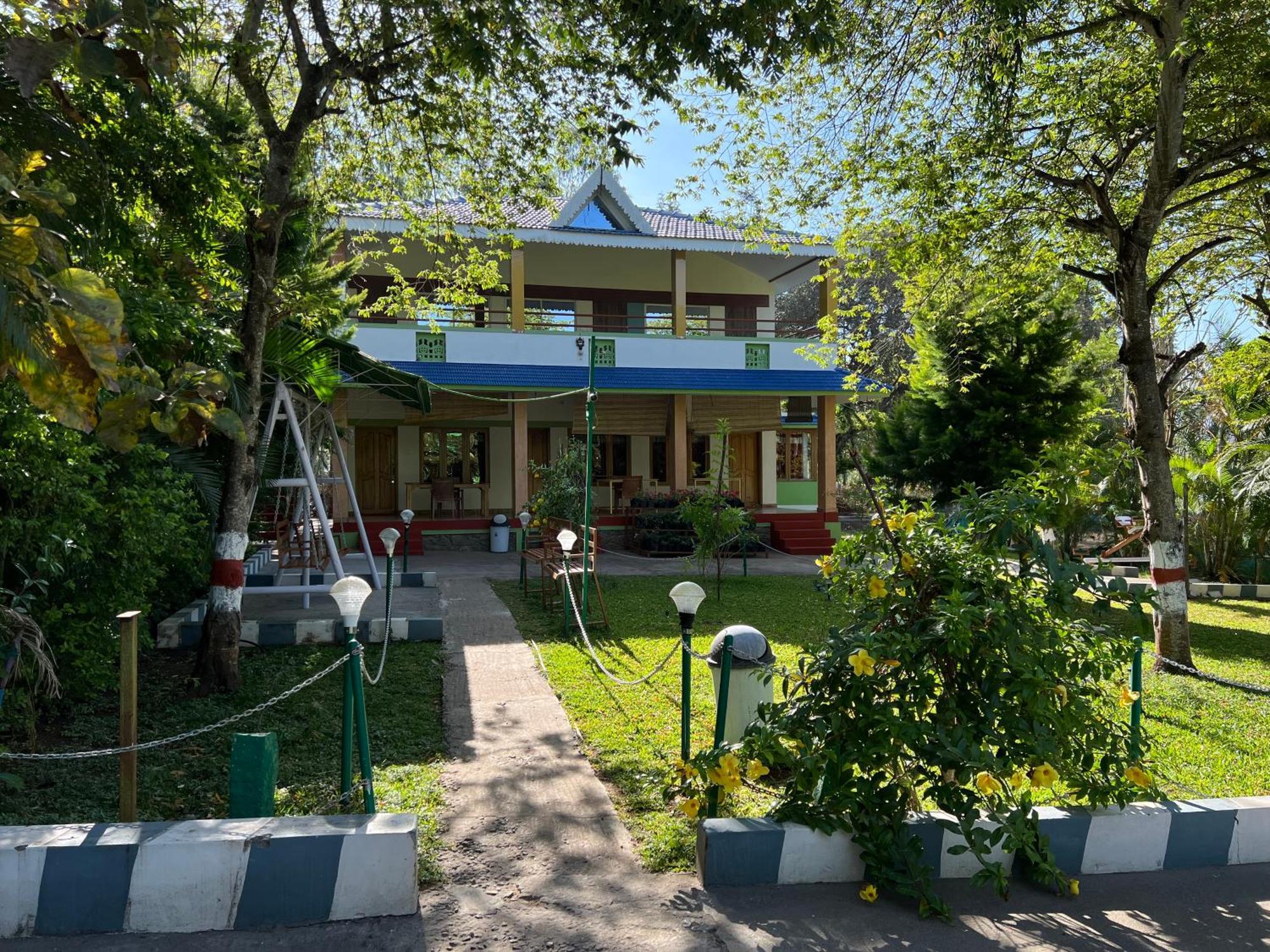 The Midway Jungle Resort Masinagudi Extérieur photo